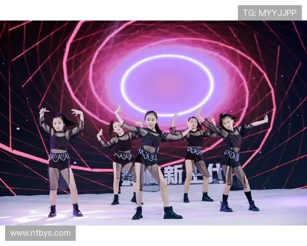 街舞盛宴：深入广州街舞队展现灵活性与创意的魅力之旅