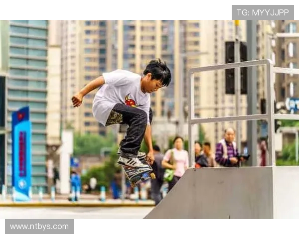 重庆飞盘队在滑板精英赛中的奋勇拼搏与突破之路