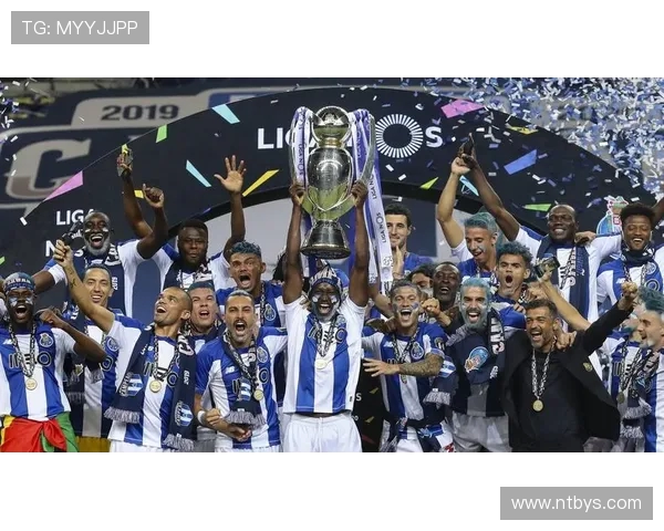 五大联赛足球对决精彩纷呈 各大豪门争夺欧洲顶级联赛荣耀