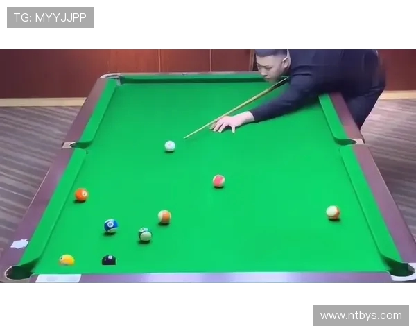 台球技术提升指南:从基础训练到高级技巧的全面解析 台球技术提升指南:从基础训练到高级技巧的全面解析