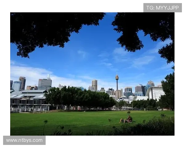 布莱克尼的神秘魅力探索与历史遗迹的深度游记 布莱克尼的神秘魅力探索与历史遗迹的深度游记
